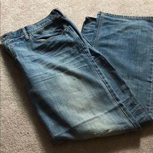American Eagle men’s jeans